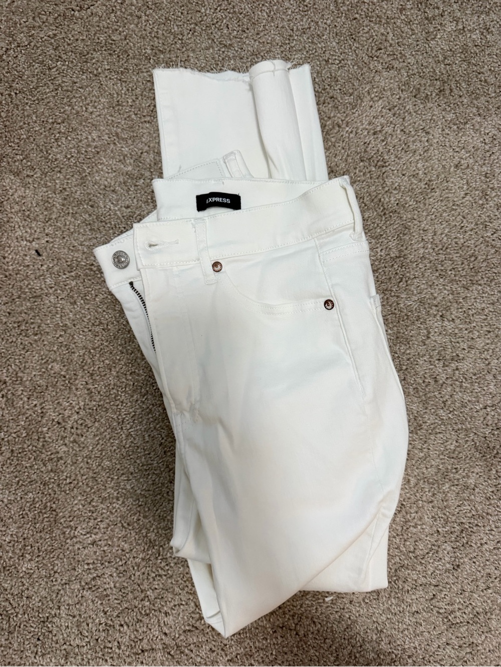 Express White High Wasted Cropped Jeans